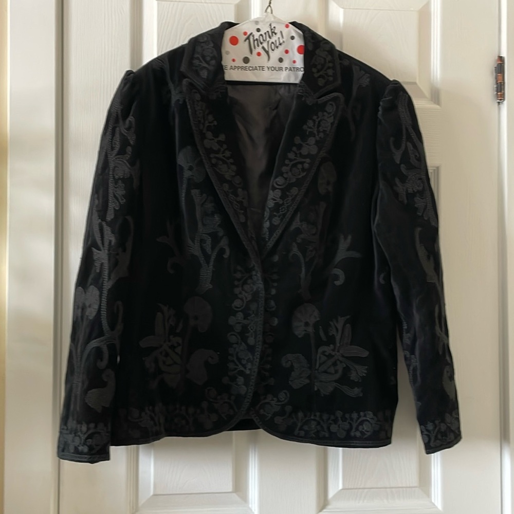 Stunning Nygard embroidered ornate black velvet blazer gothic witchy boho